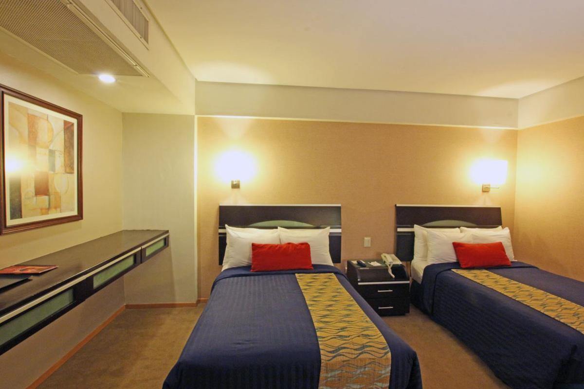 Hotel Colon Plaza Business Class Nuevo Laredo Exteriör bild