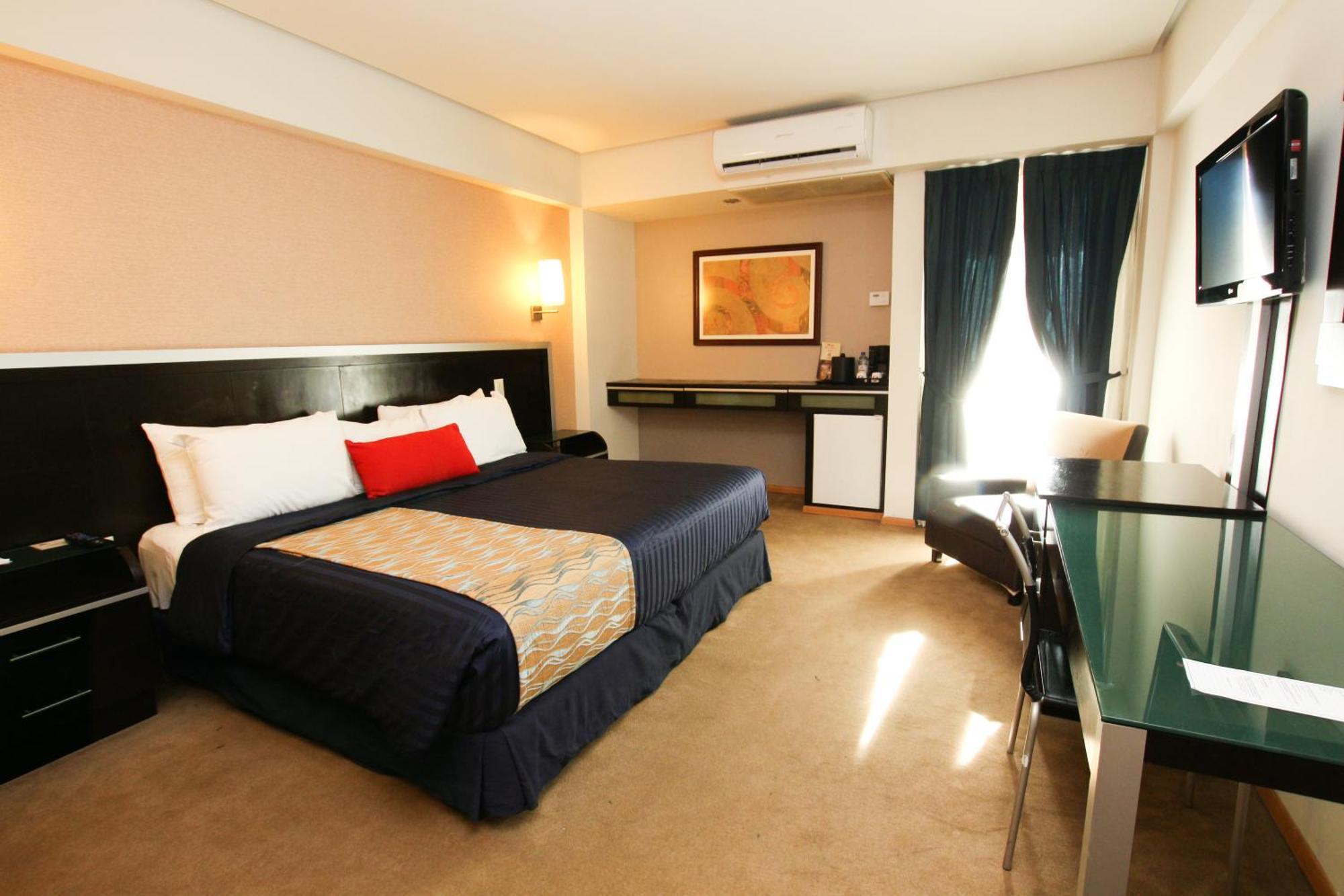 Hotel Colon Plaza Business Class Nuevo Laredo Exteriör bild